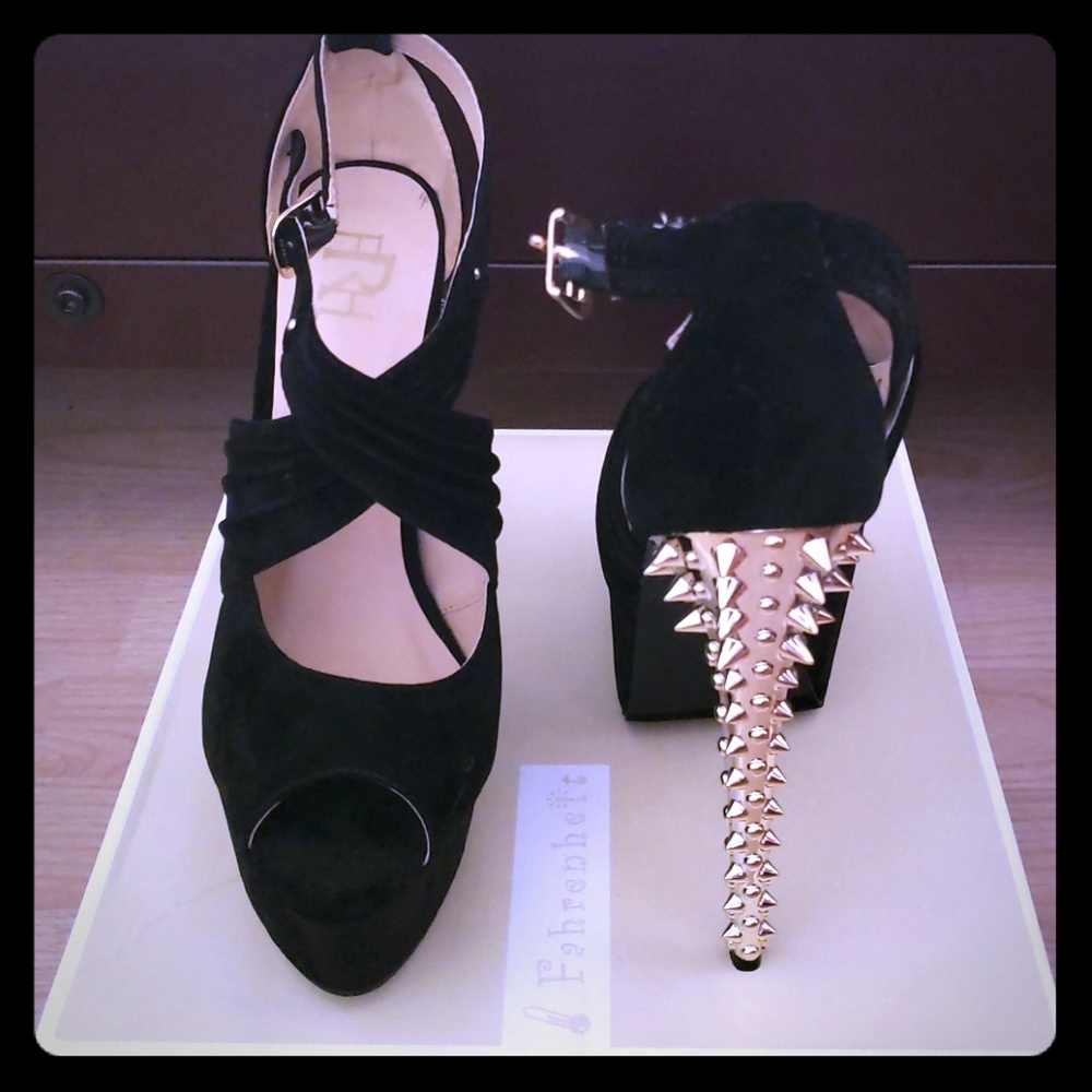 Black open toe strap platform heels